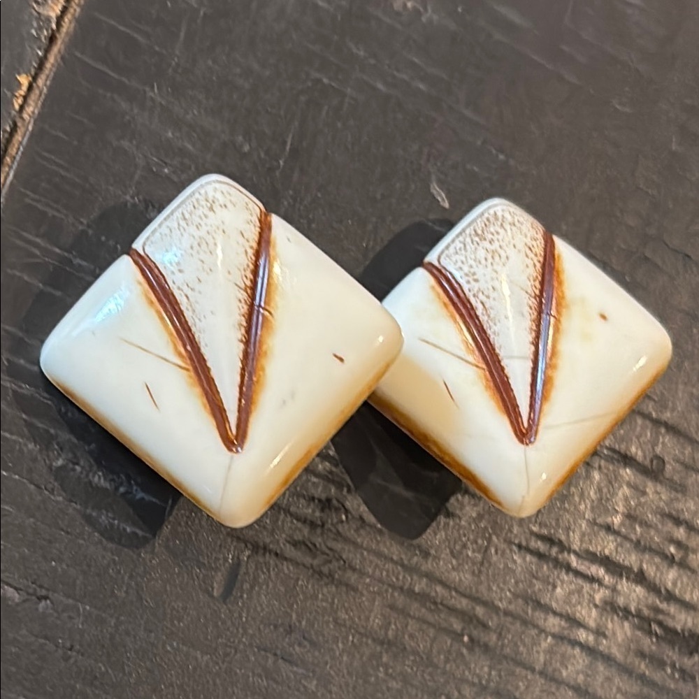 Vintage Estate Cream and Brown Square Clip On Earrings